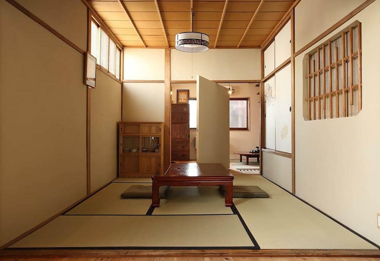 Bar併設の仕掛け満載忍者ハウス!Wi-Fi!天王寺電車で15分!帝塚山四丁目駅3メートル! Hotel Osaka Exterior foto